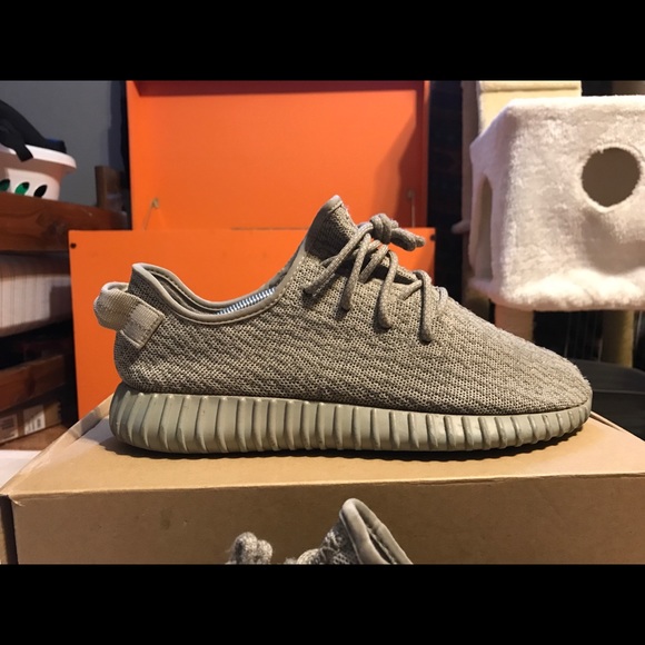 350 v1 moonrock yeezys verified by goat main image 8